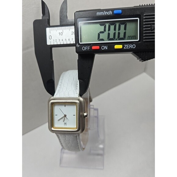 Womens Michael Graves  MG5017 Square Quartz Watch Date 100 Ft New Battery main image 8
